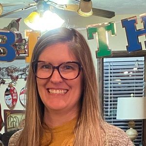 Meet your Posher, Holly